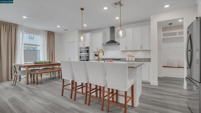 156 156 Scott Creek Way, Brentwood, CA 94513