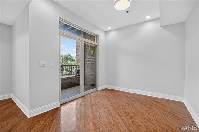 500 North and South Road 103, University City, MO 63130