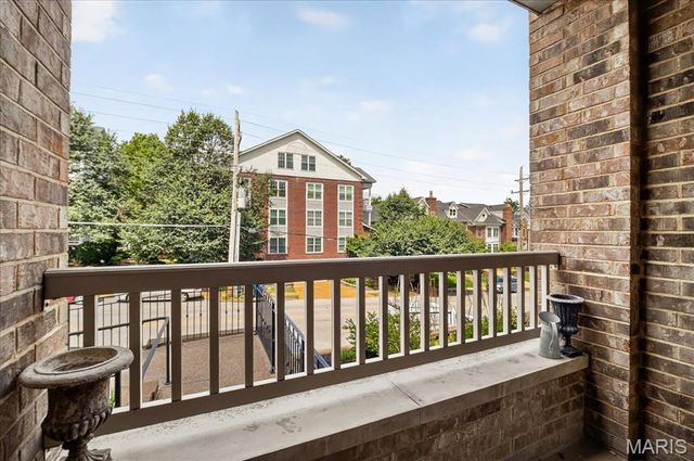 500 North and South Road 103, University City, MO 63130