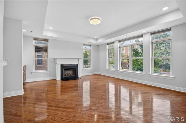 500 North and South Road 103, University City, MO 63130