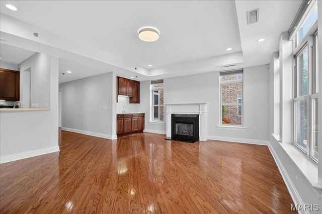 500 North and South Road 103, University City, MO 63130