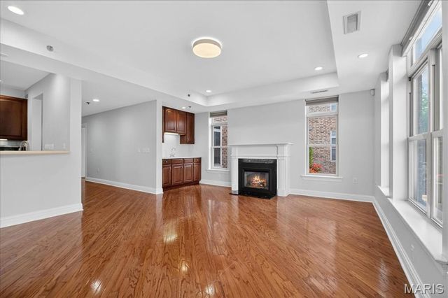 500 North and South Road 103, University City, MO 63130