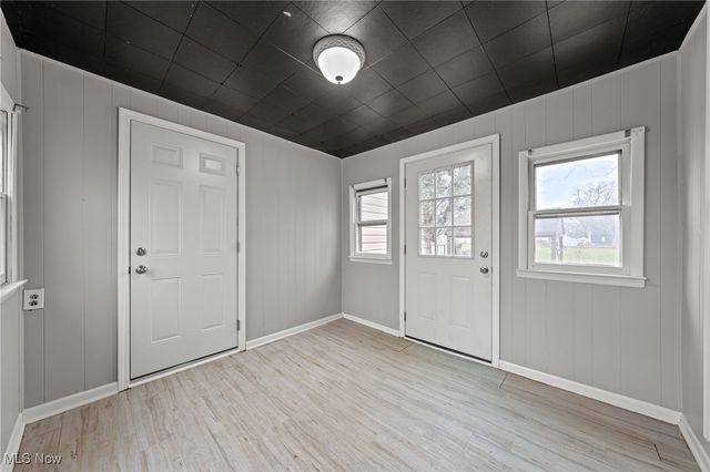 568 Stevenson Avenue, Akron, OH 44312