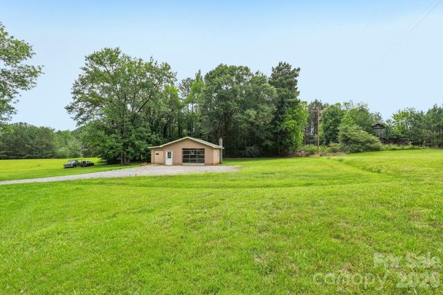 435 Parker Circle, Norwood, NC 28128