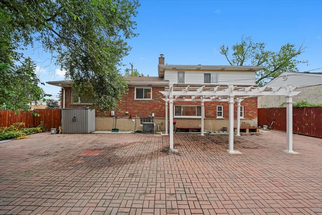 1401 N 5th Avenue, Melrose Park, IL 60160