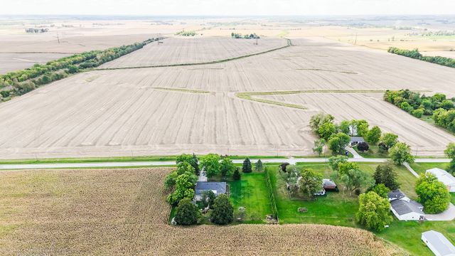 936 W Corning Road, Beecher, IL 60401