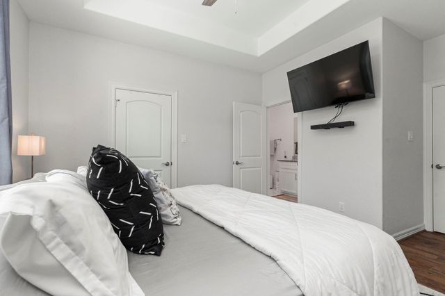 10921 Oriole Place, Conroe, TX 77385