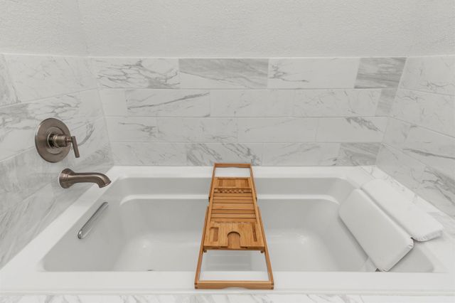 10921 Oriole Place, Conroe, TX 77385