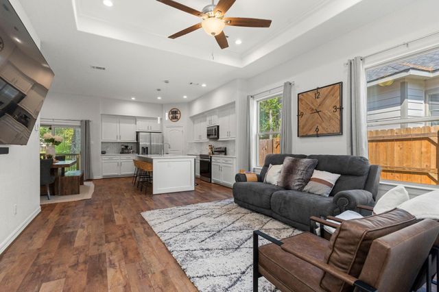 10921 Oriole Place, Conroe, TX 77385