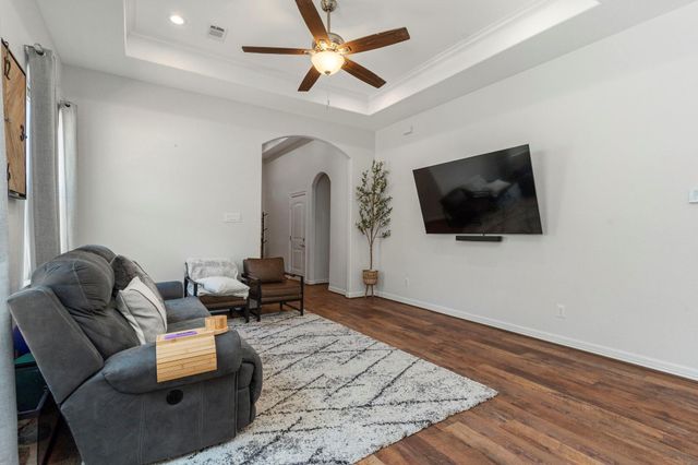 10921 Oriole Place, Conroe, TX 77385