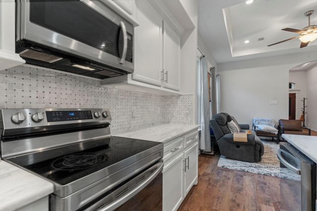 10921 Oriole Place, Conroe, TX 77385