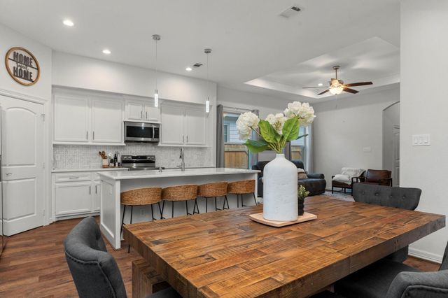 10921 Oriole Place, Conroe, TX 77385