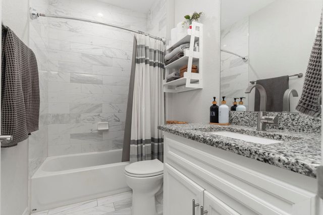 10921 Oriole Place, Conroe, TX 77385