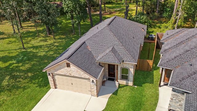 10921 Oriole Place, Conroe, TX 77385