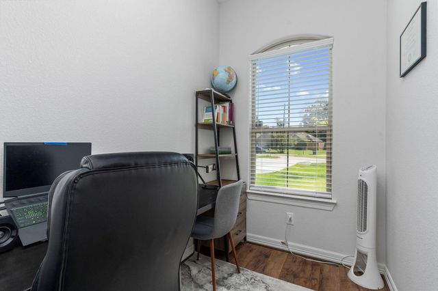 10921 Oriole Place, Conroe, TX 77385