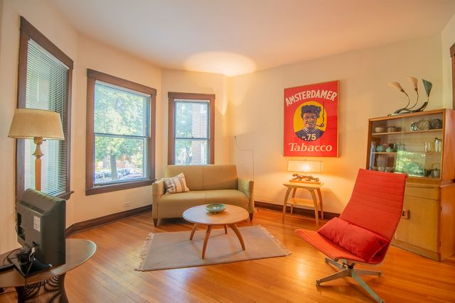 4948 N Winchester Avenue, Chicago, IL 60640