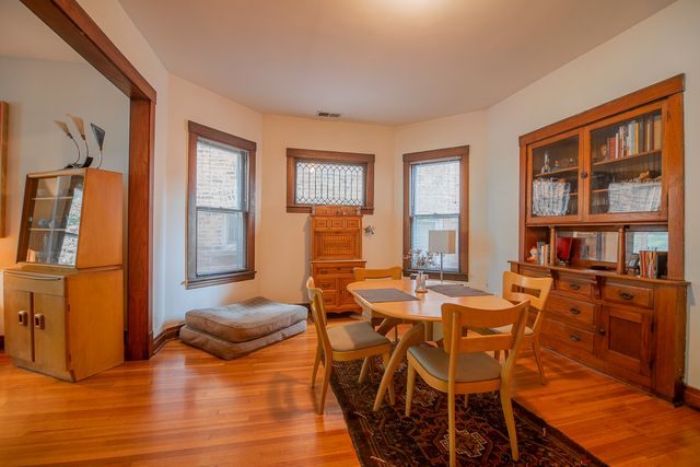 4948 N Winchester Avenue, Chicago, IL 60640