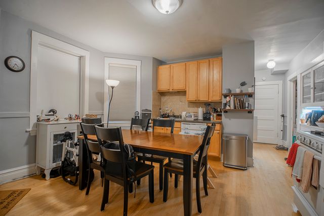 4948 N Winchester Avenue, Chicago, IL 60640