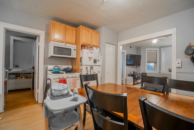 4948 N Winchester Avenue, Chicago, IL 60640