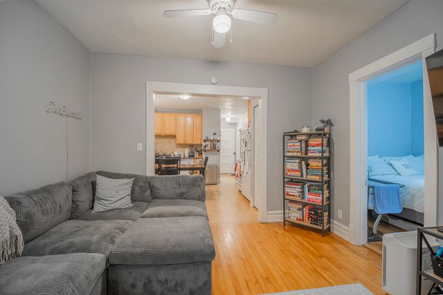 4948 N Winchester Avenue, Chicago, IL 60640