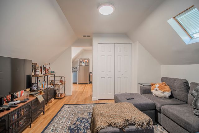 4948 N Winchester Avenue, Chicago, IL 60640