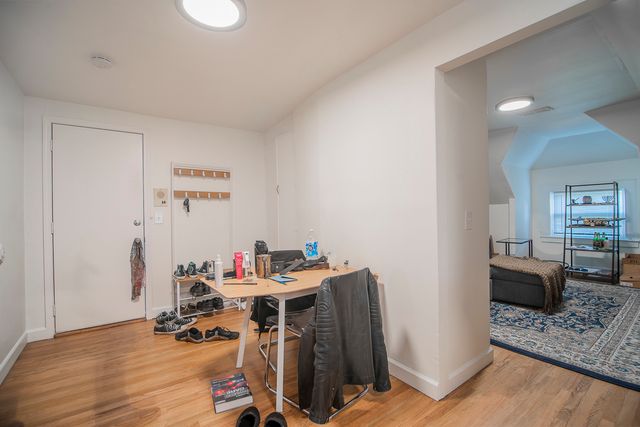 4948 N Winchester Avenue, Chicago, IL 60640