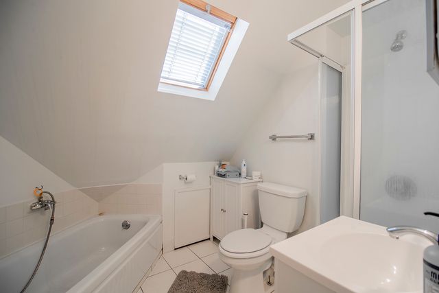 4948 N Winchester Avenue, Chicago, IL 60640