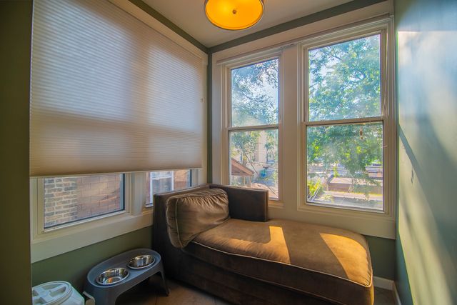 4948 N Winchester Avenue, Chicago, IL 60640