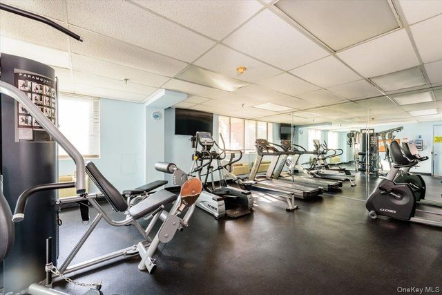 750 W Broadway 3M, Long Beach, NY 11561