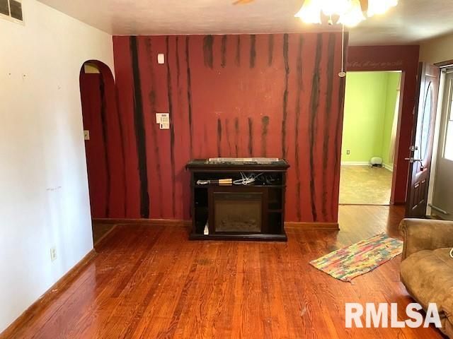 516 N MILTON Avenue, Springfield, IL 62702