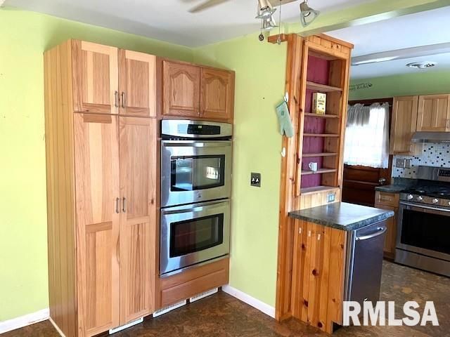 516 N MILTON Avenue, Springfield, IL 62702