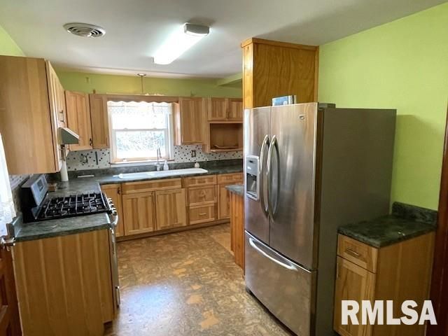 516 N MILTON Avenue, Springfield, IL 62702