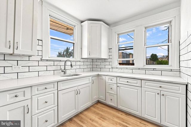 5262 E ROOSEVELT BLVD, Philadelphia, PA 19124
