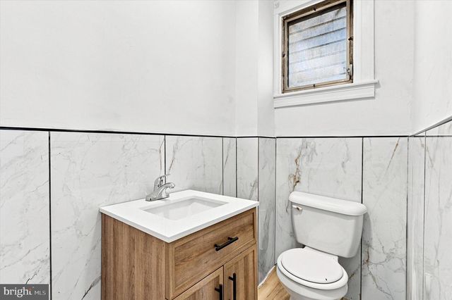 5262 E ROOSEVELT BLVD, Philadelphia, PA 19124