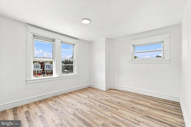 5262 E ROOSEVELT BLVD, Philadelphia, PA 19124