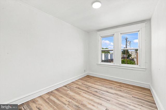 5262 E ROOSEVELT BLVD, Philadelphia, PA 19124