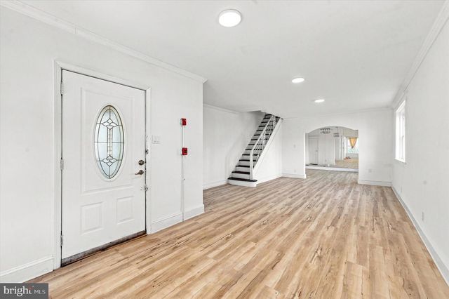 5262 E ROOSEVELT BLVD, Philadelphia, PA 19124