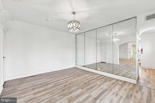 5262 E ROOSEVELT BLVD, Philadelphia, PA 19124