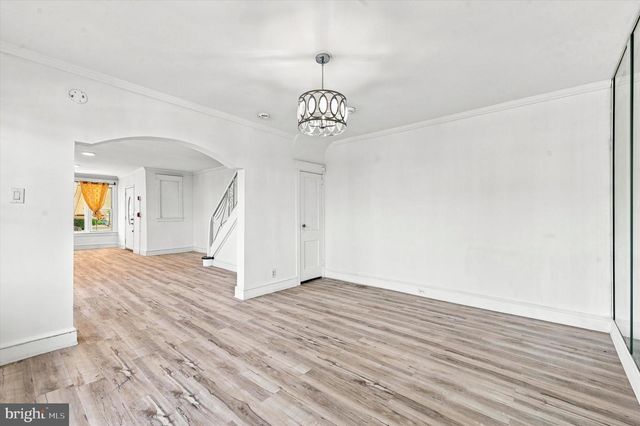 5262 E ROOSEVELT BLVD, Philadelphia, PA 19124