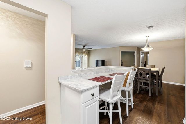 1209 Taxus Top Ln 104, Louisville, KY 40243
