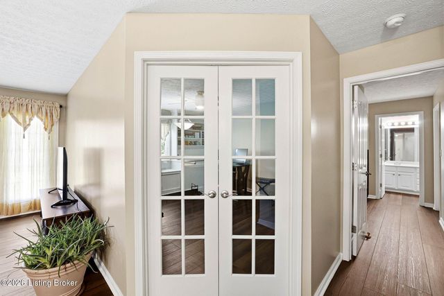 1209 Taxus Top Ln 104, Louisville, KY 40243