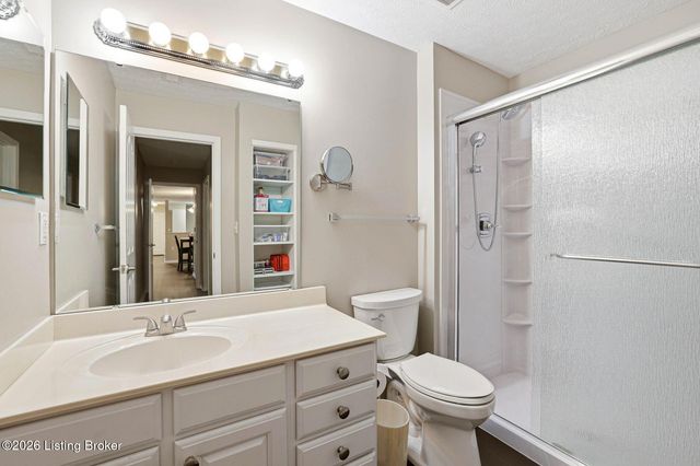 1209 Taxus Top Ln 104, Louisville, KY 40243