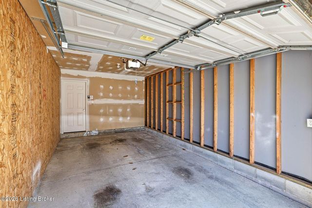 1209 Taxus Top Ln 104, Louisville, KY 40243