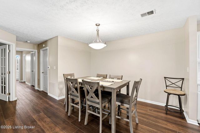 1209 Taxus Top Ln 104, Louisville, KY 40243