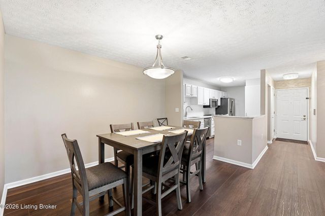 1209 Taxus Top Ln 104, Louisville, KY 40243