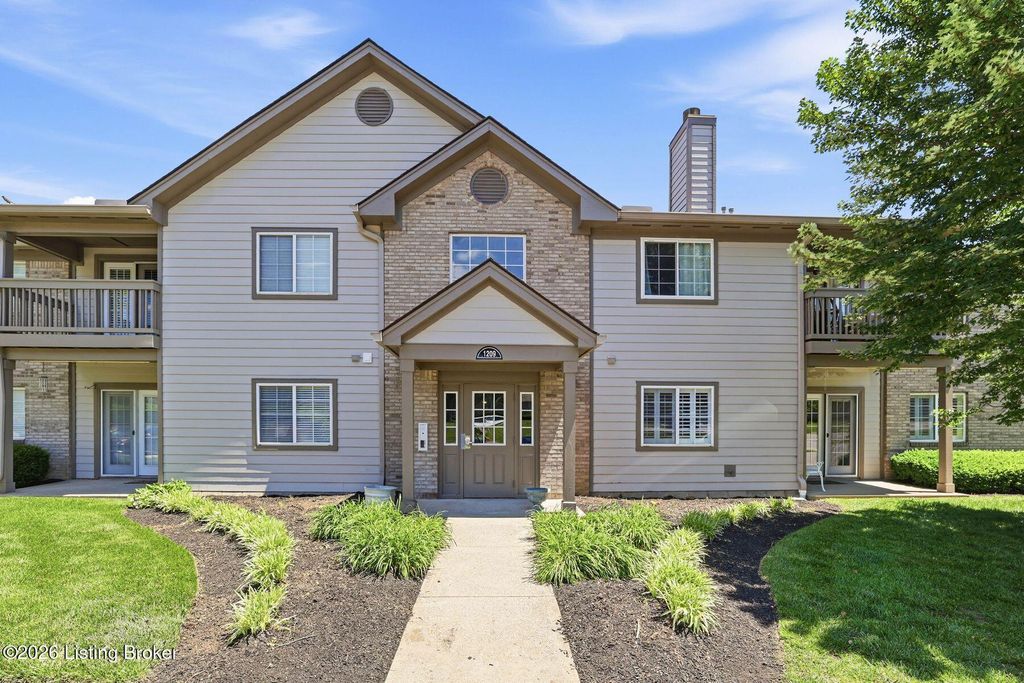 1209 Taxus Top Ln 104, Louisville, KY 40243