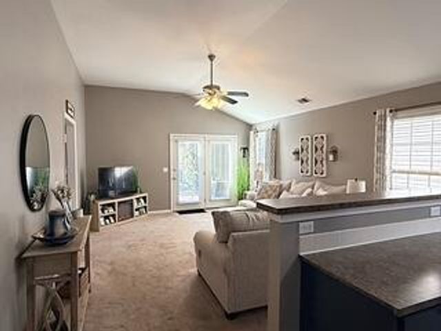 728 Rosslyns, Lexington, KY 40514