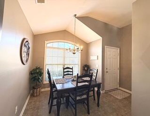 728 Rosslyns, Lexington, KY 40514