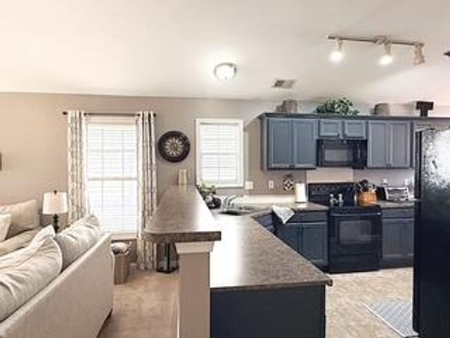 728 Rosslyns, Lexington, KY 40514