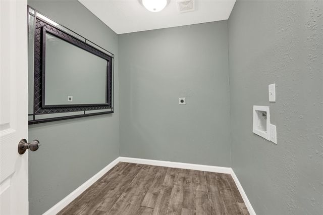 5714 Peacock Street, Houston, TX 77033